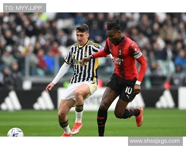 西甲激战：AC米兰惊险逆转尤文图斯全场焦点回顾与分析