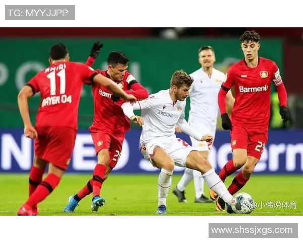 德甲惊天冷门那不勒斯4-0狂胜拜仁引发全场震惊