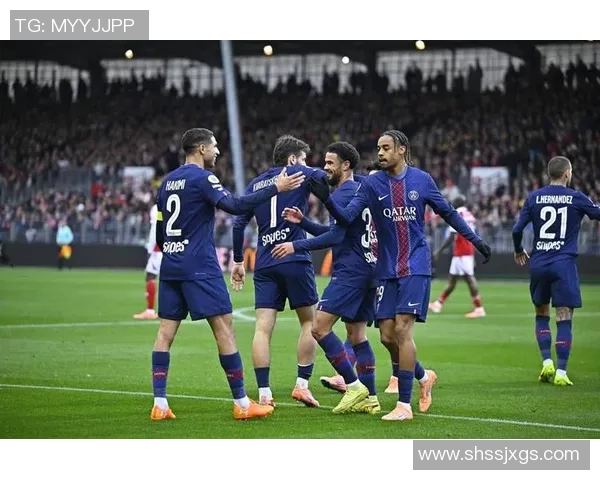 国王杯激战：多特蒙德与巴黎圣日耳曼战成平局乌龙球成比赛转折点