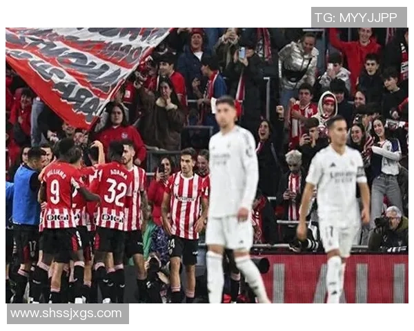 意甲激战：拜仁与皇马握手言和1比1平局引发全场热议