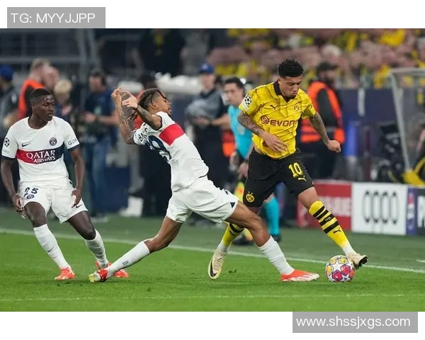 中超激战巴黎圣日耳曼险胜尤文图斯红牌争议引发全场热议 中超激战巴黎圣日耳曼险胜尤文图斯红牌争议引发全场热议