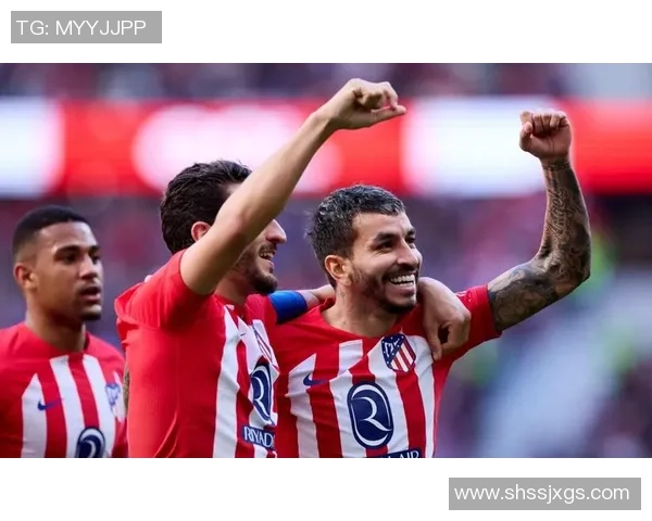 国米横扫巴黎圣日耳曼5-0战术解析引发全场热议 国米横扫巴黎圣日耳曼5-0战术解析引发全场热议