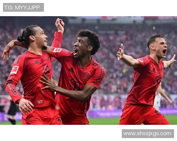 欧冠激战：拜仁与曼联战成平局门将神扑成比赛转折点