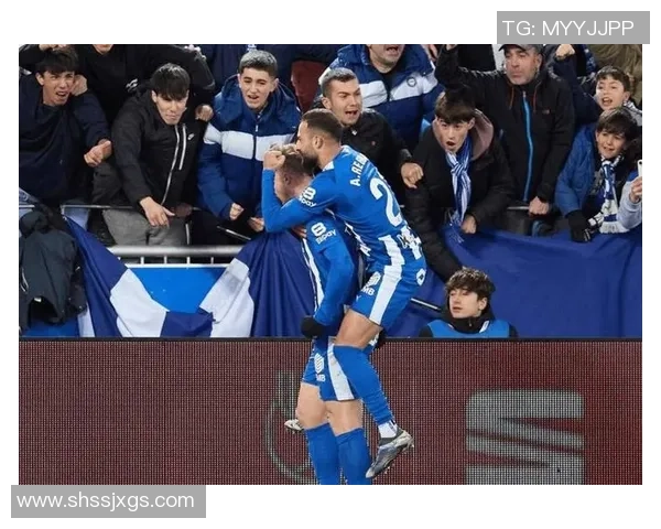 国王杯惊天逆转那不勒斯绝杀利物浦引发全场狂欢 国王杯惊天逆转那不勒斯绝杀利物浦引发全场狂欢