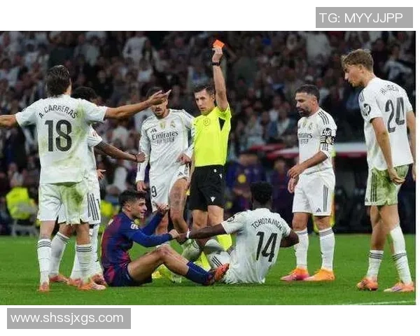 西甲激战：里昂逆转曼联补时绝杀引爆全场激情时刻回顾