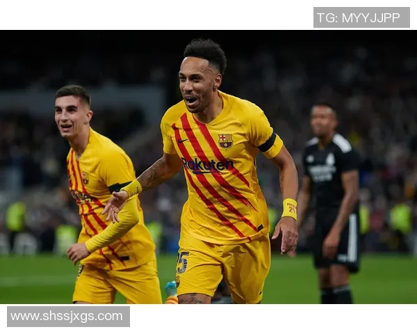 德甲经典对决皇马与巴萨战成平局决胜时刻引发全场狂欢