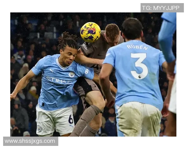 那不勒斯逆转曼城4-0引发争议判罚全场沸腾的精彩瞬间